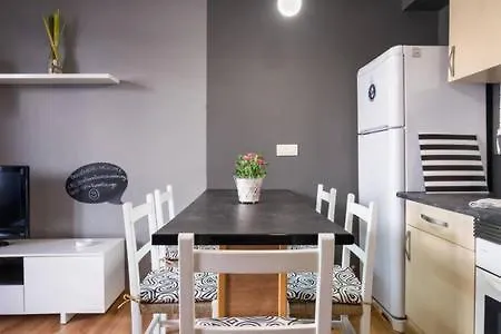 Kvara - De Diseño Apartamento